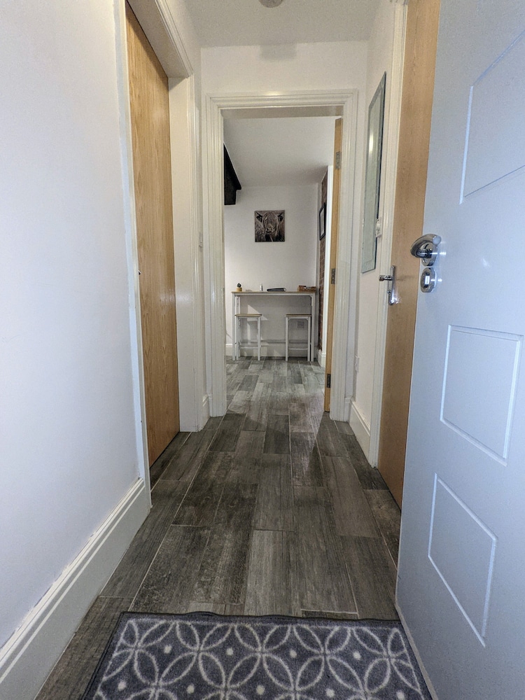 Apartamento aconchegante à beira-rio - Woodsmill Quay Estacionamento Gratuito, Fotografia 16