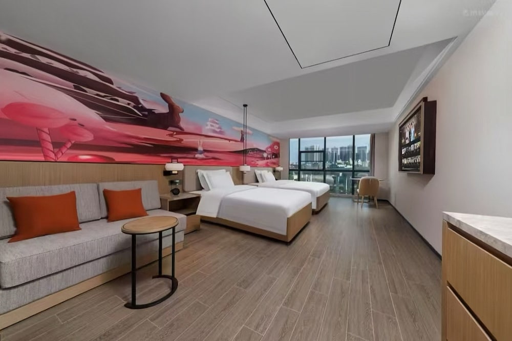 Family Triple Room, City View