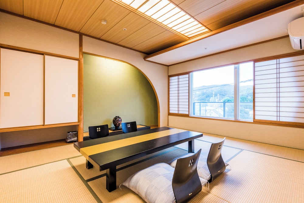 Superior Japanese-Western-Style Twin Room - Indoor Bath - Non-Smoking - Photo 1