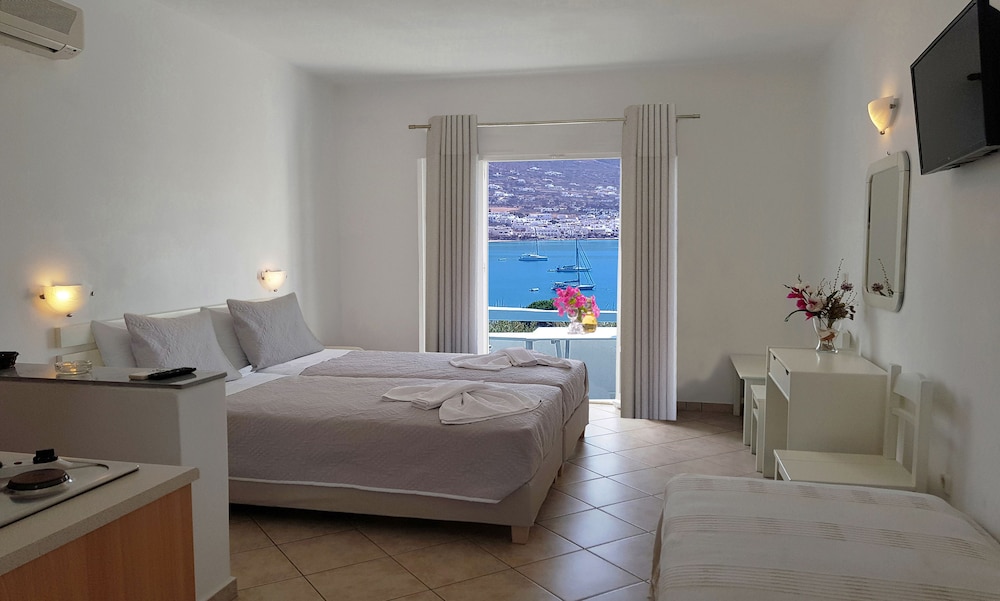 Deluxe Studio, Sea View (1st floor, 3 adults)