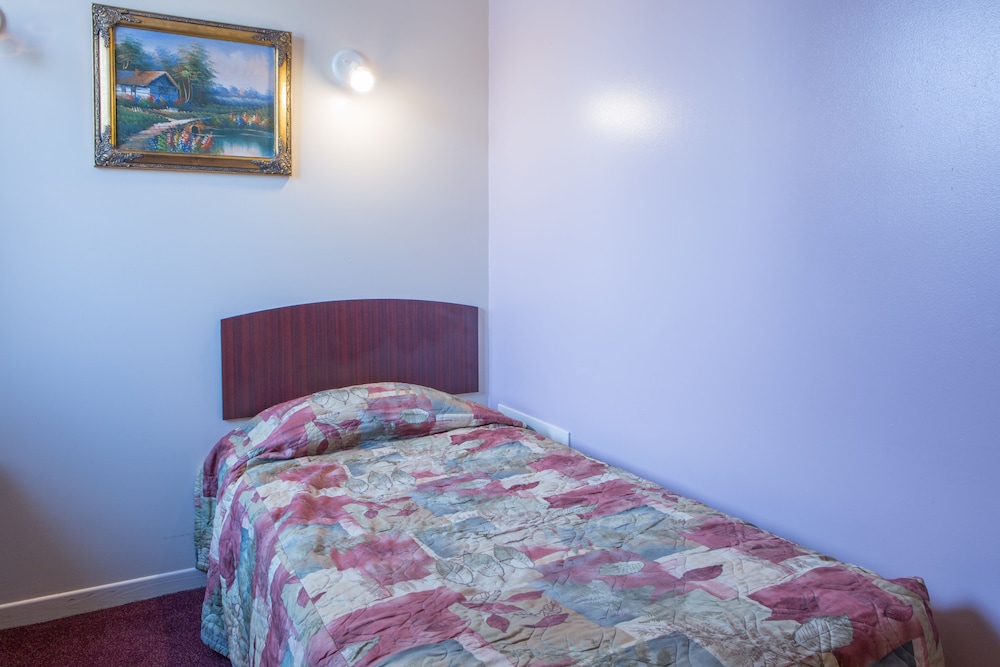 Economy Room, 1 Twin Bed photo 2