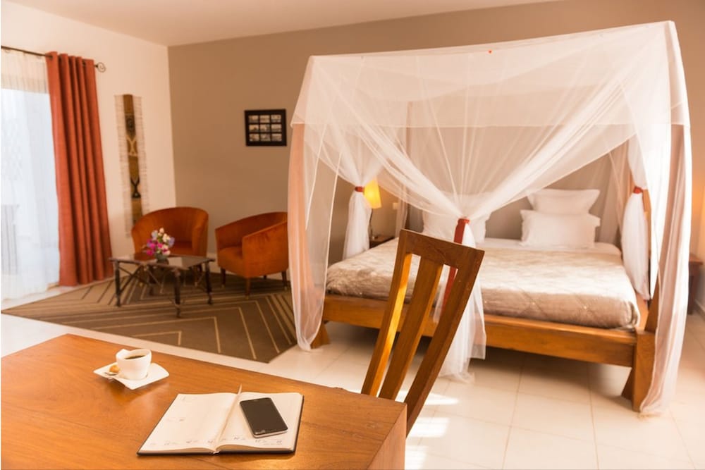 Deluxe Suite photo 3