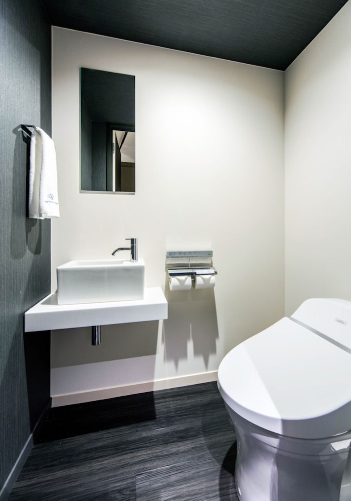 Junior Suite Twin Room, Non Smoking - Photo 8