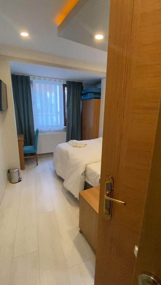 Basic Single Room photo 1