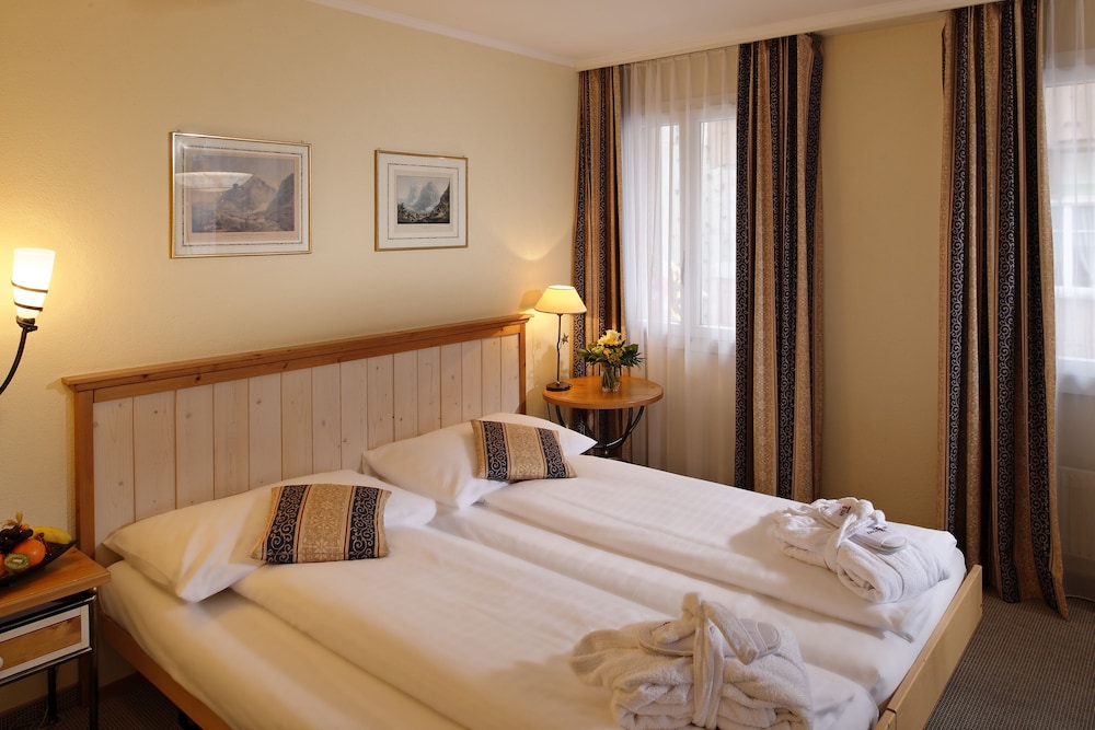 Budget Double Room photo 2