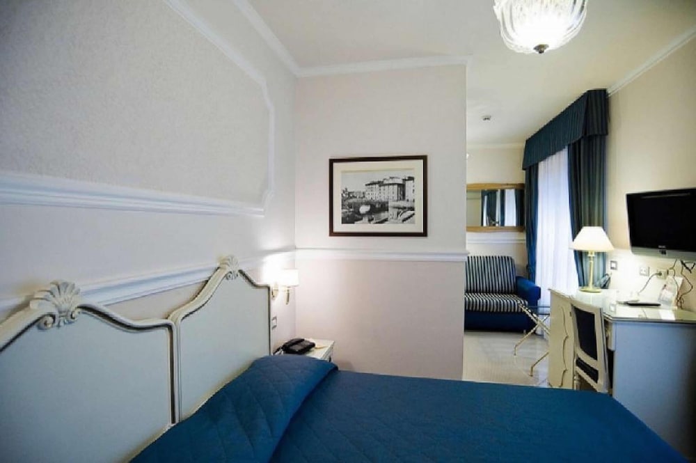 Deluxe Double Room - Photo 6