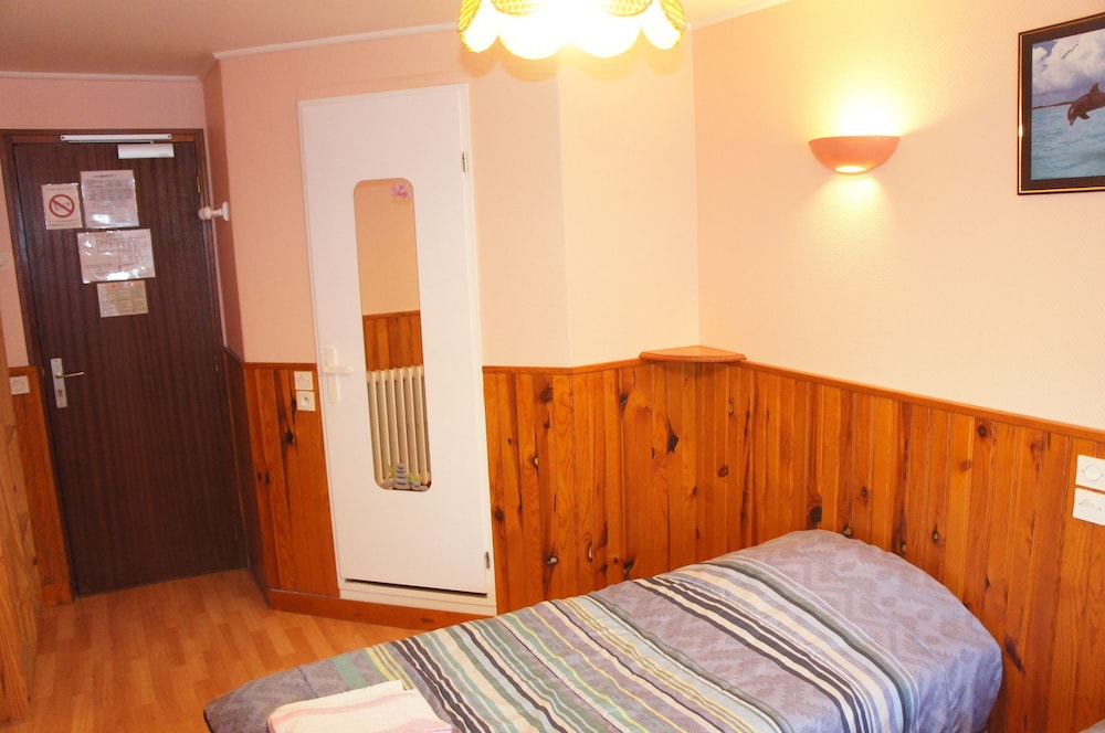 Classic Twin Room photo 2