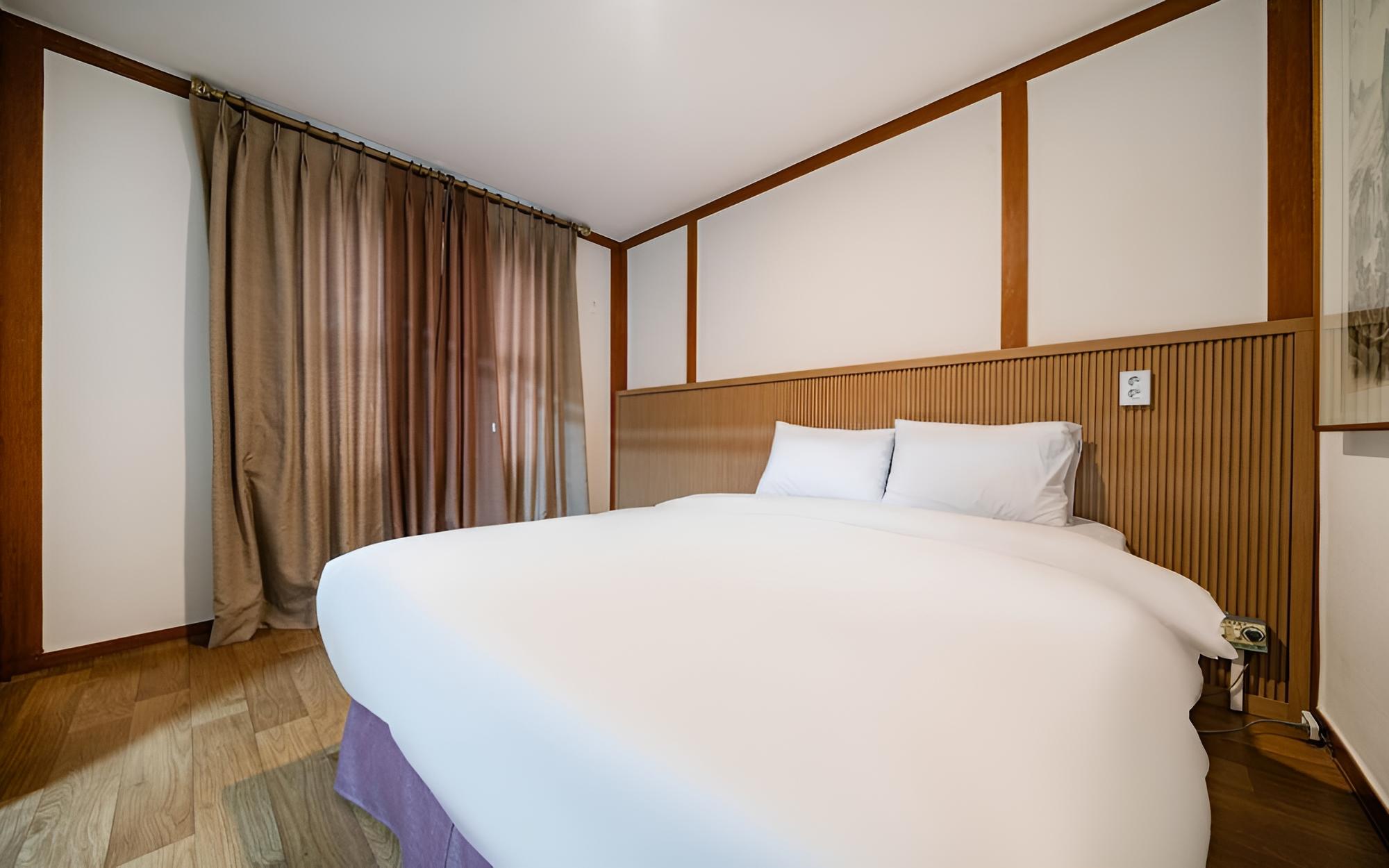 Room (VIP Room TYPE1) - Photo 6