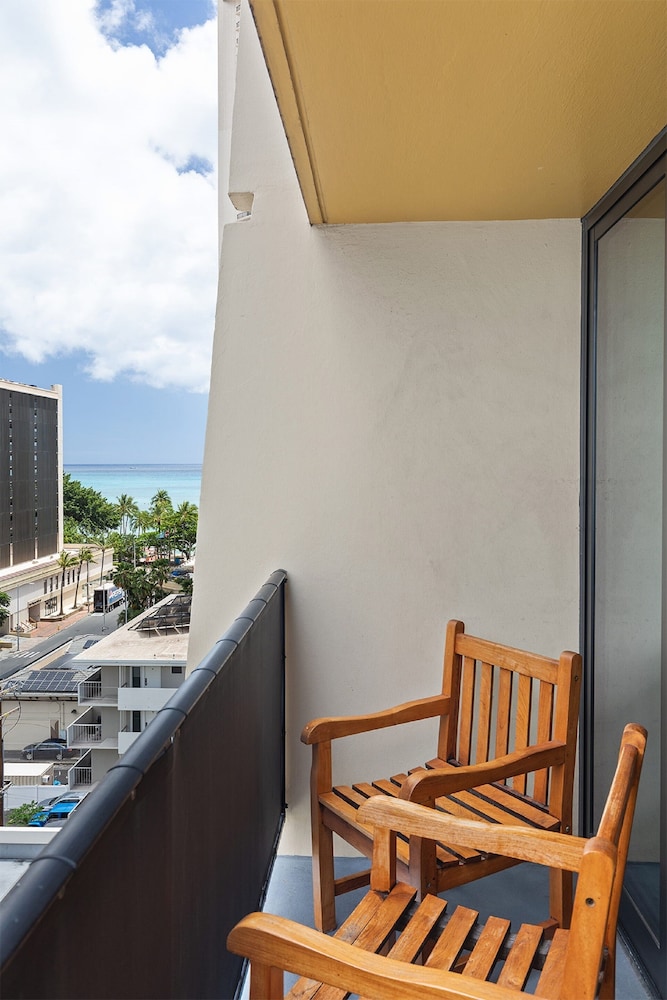 Standard Room, Partial Ocean View - Photo 4