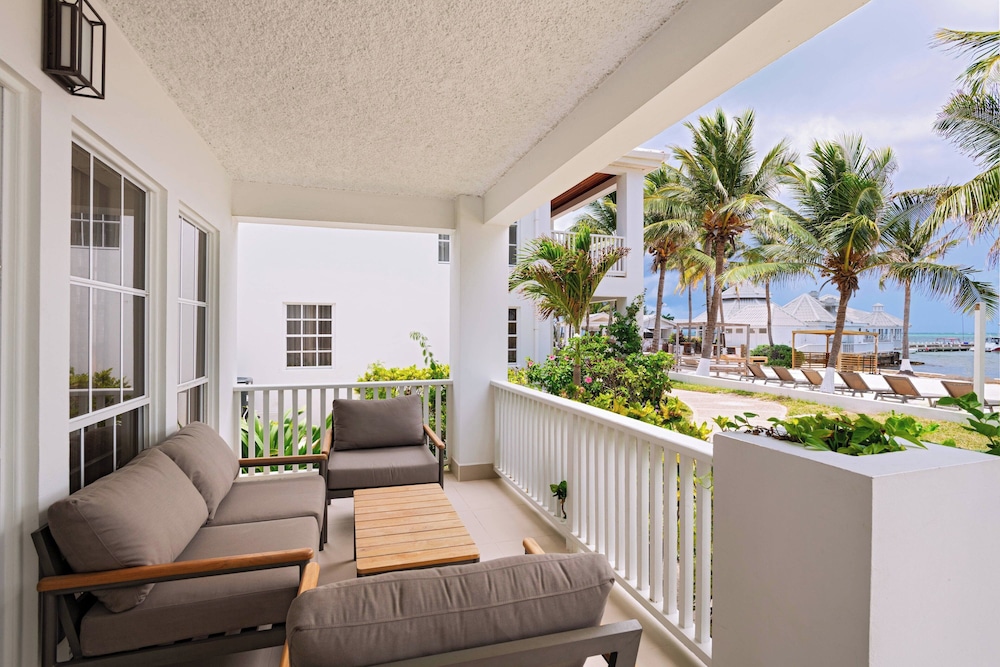 Suite, 3 Bedrooms, Balcony, Oceanfront (Reef House) - Photo 2