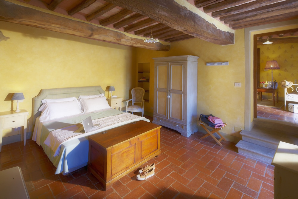 Suite photo 1