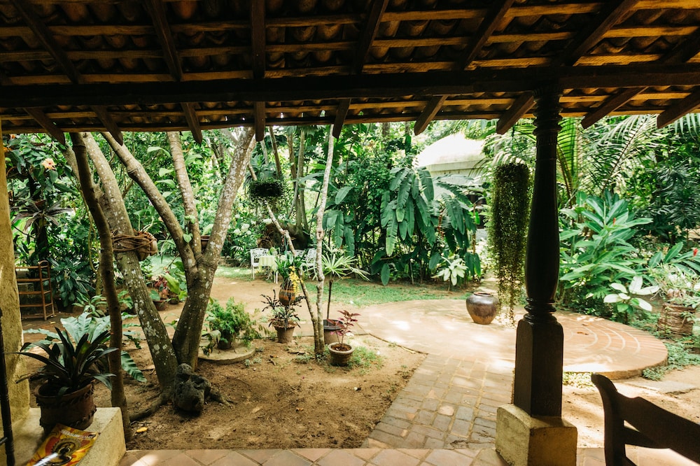Basic Room, Non Smoking, Garden View photo 1