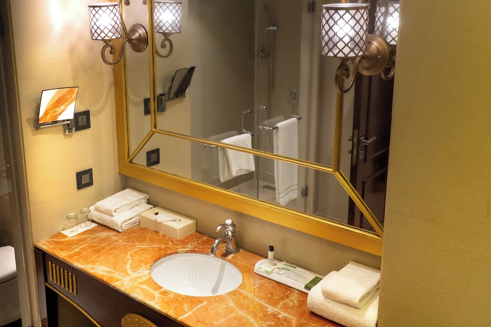 Superior Double or Twin Room, Non Smoking, Private Bathroom photo 2