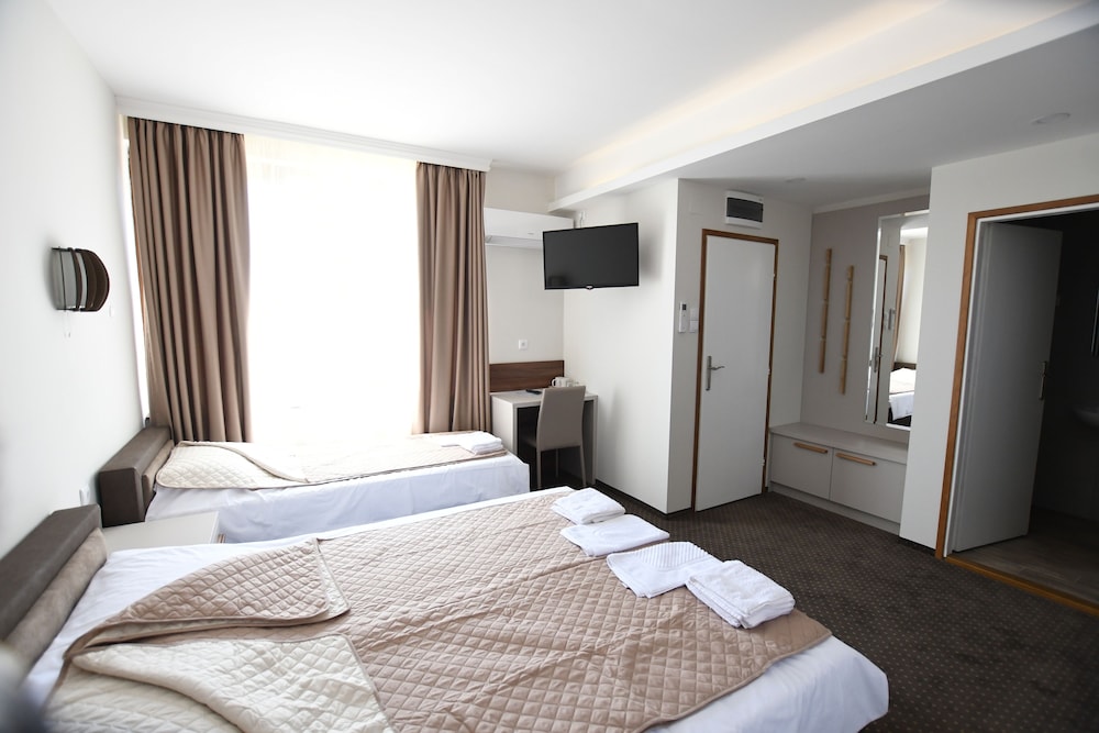 Quadruple Room photo 1