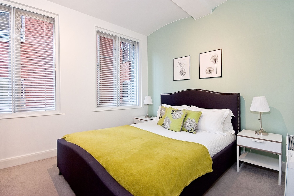 Mulberry Flat 2 - Two bedroom 2nd floor photo 1