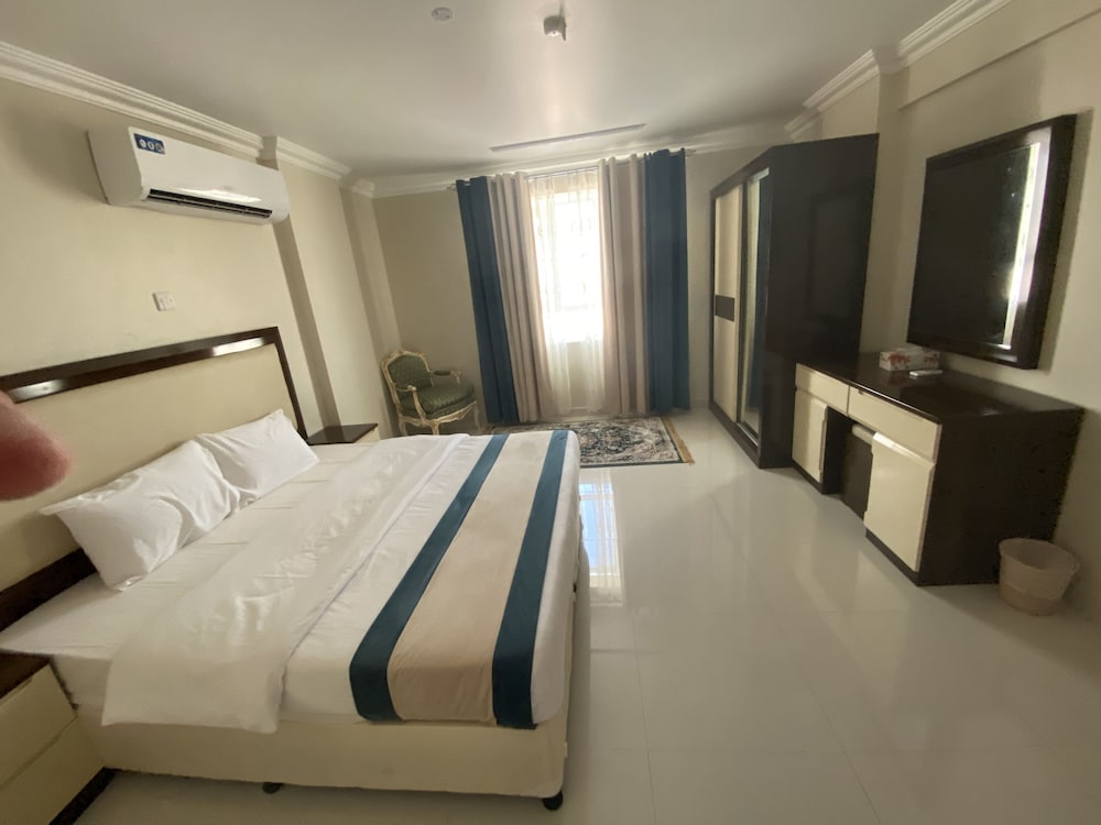 Luxury Double or Twin Room photo 2