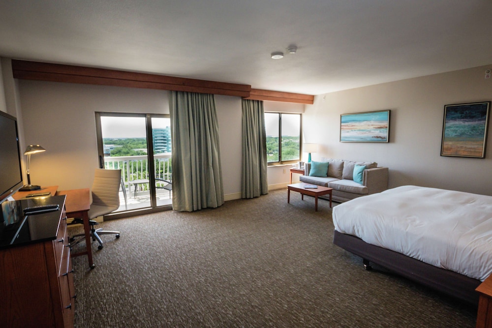 Suite, 1 Bedroom, Accessible, Bathtub (Mobility & Hearing) - Photo 1