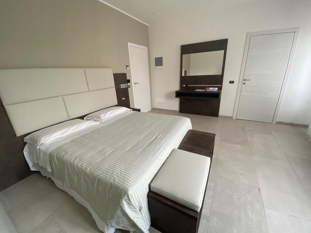 Exclusive Quadruple Room, 1 Double Bed with Sofa bed, Terrace photo 1