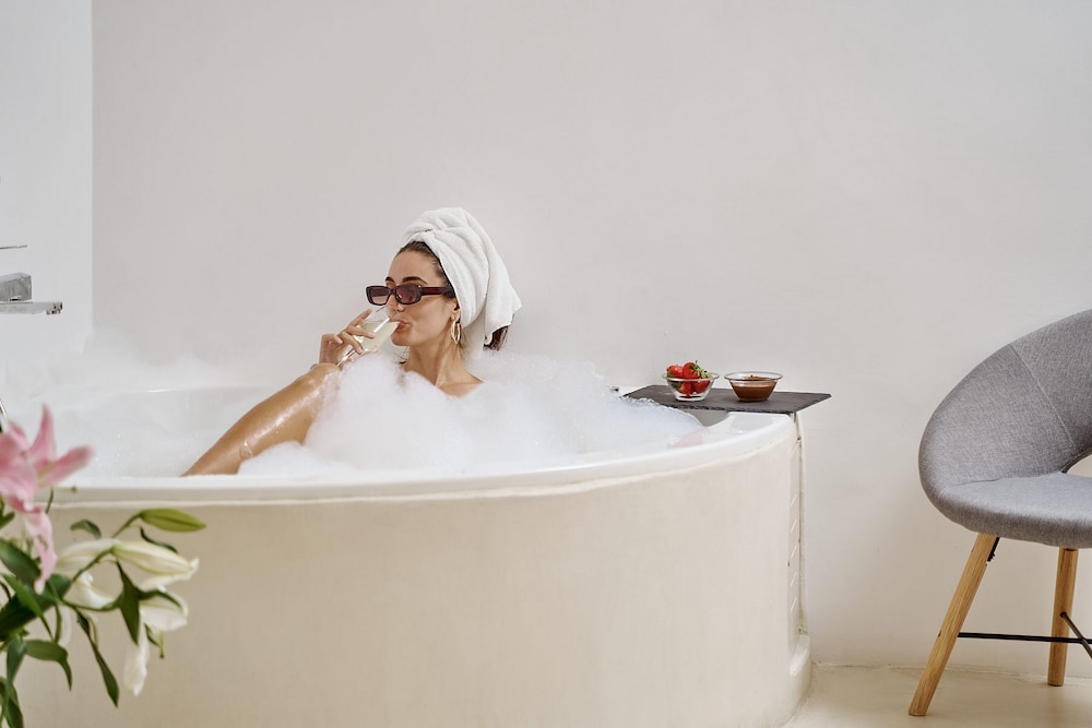 Superior Room, Hot Tub