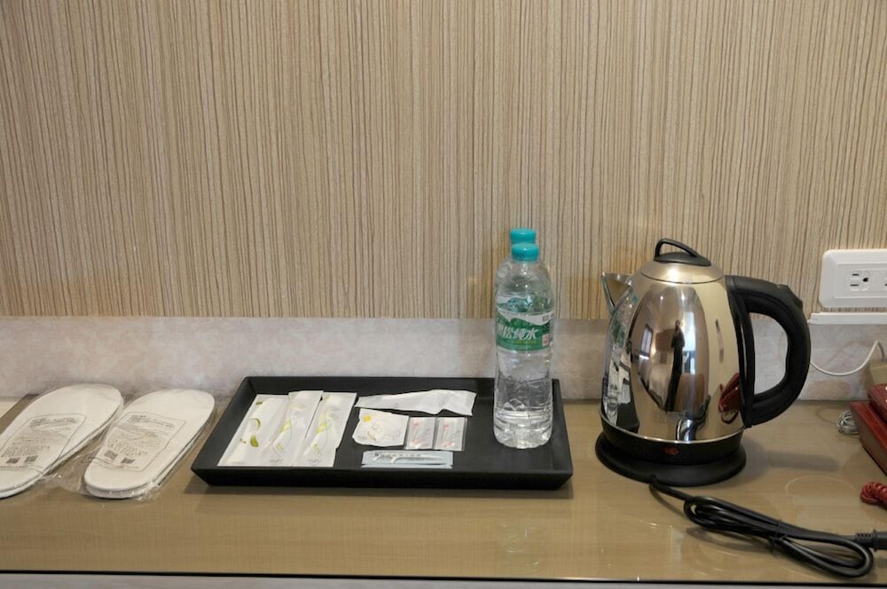 Standard Quadruple Room, 2 Double Beds - Photo 7