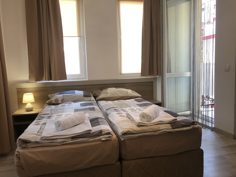 Comfort Apartment photo 3