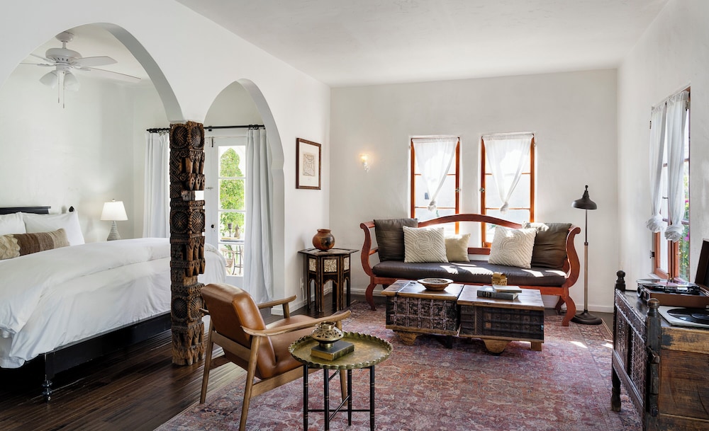 Standard Suite, 1 King Bed, Pool View (Marrakech Suite)