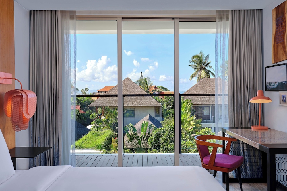 Room, 2 Twin Beds, Smoking, City View (Balcony)