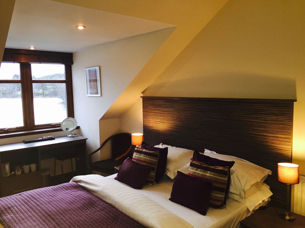 Lochside Standard Single photo 3