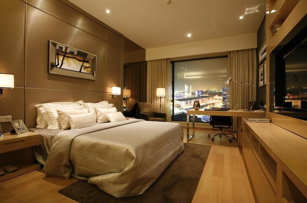 Superior King Room photo 1