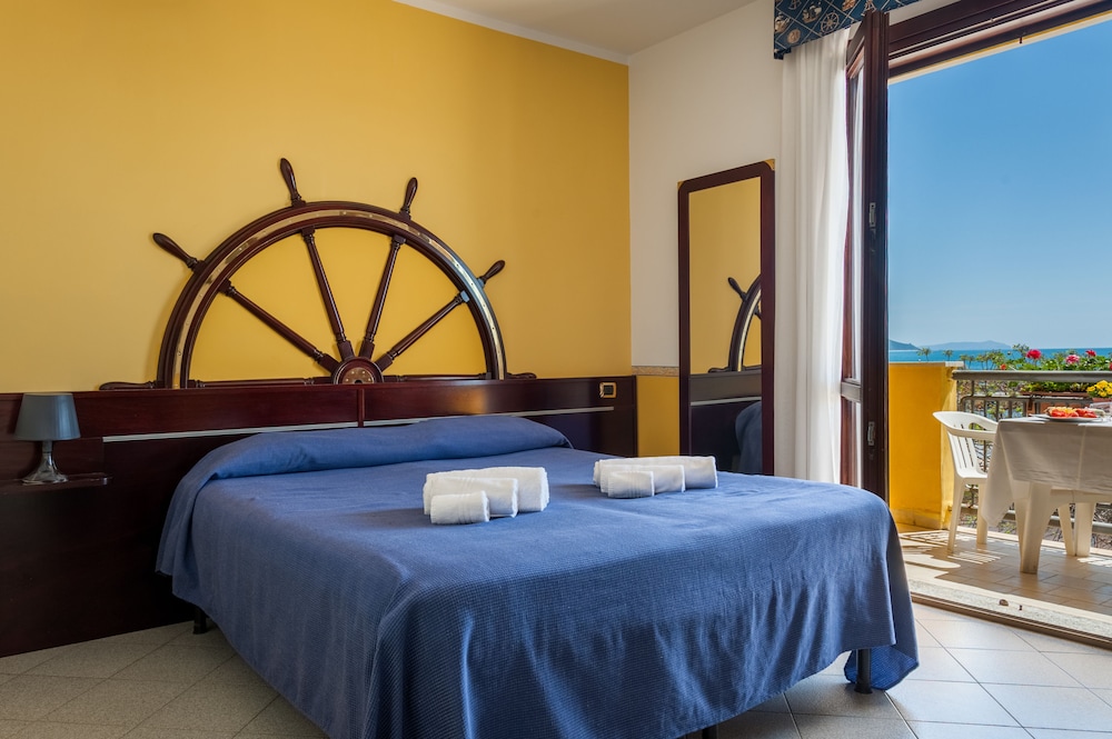 Double Or Twin Room, Sea View photo 1