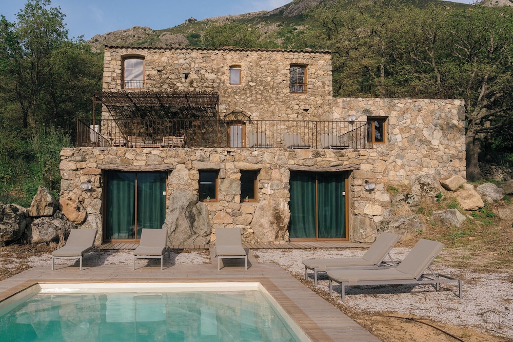House, 4 Bedrooms