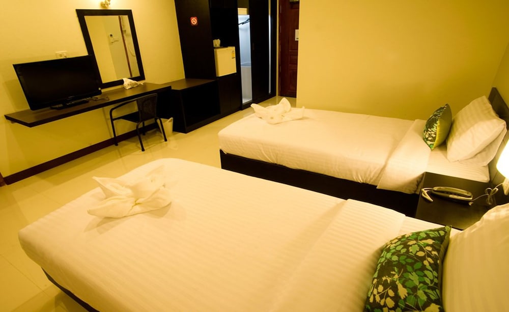 Superior Double or Twin Room photo 3