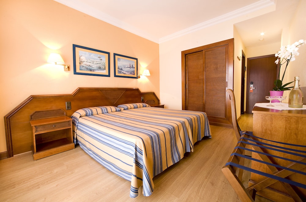 Standard Room - Photo 1