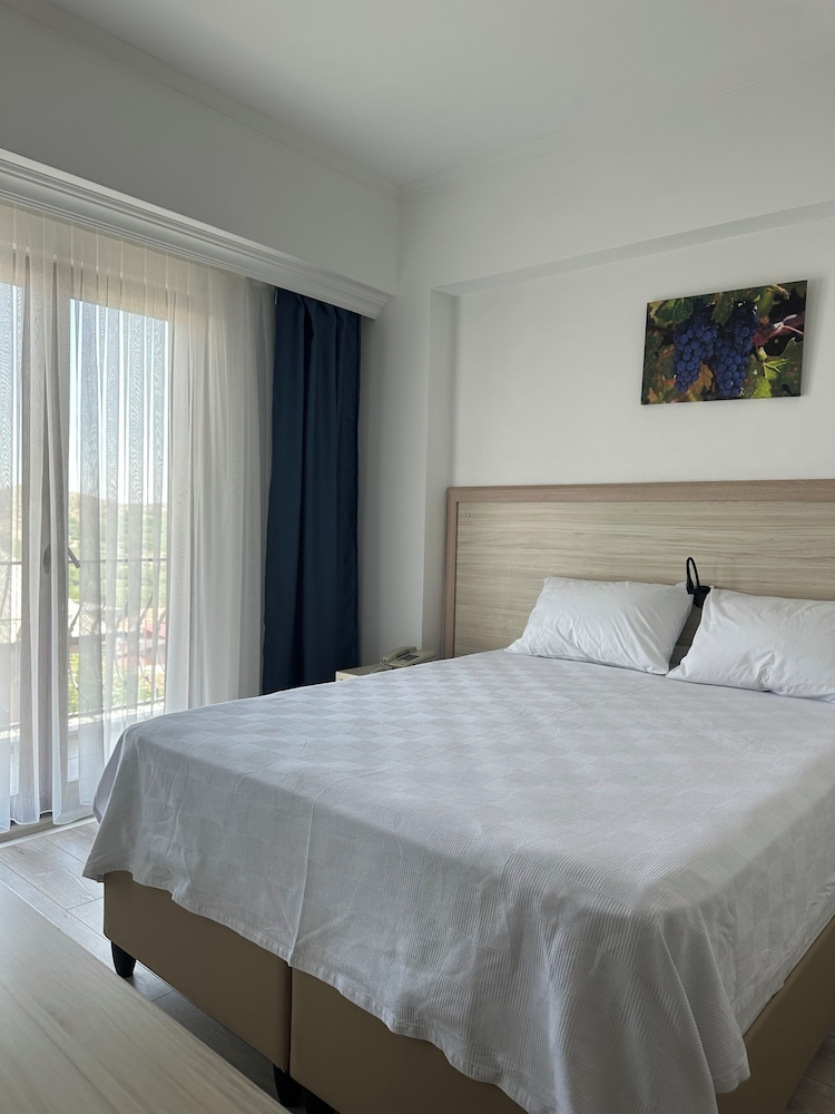 Standard Double Room - Photo 1