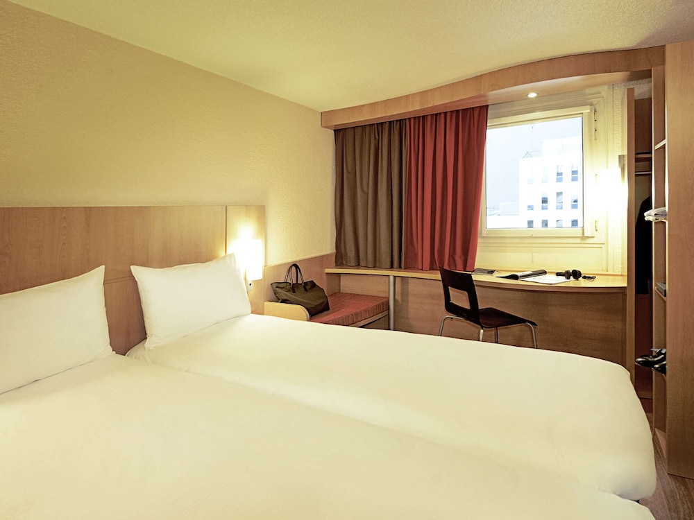 Standard Twin Room, 2 Twin Beds - Photo 4