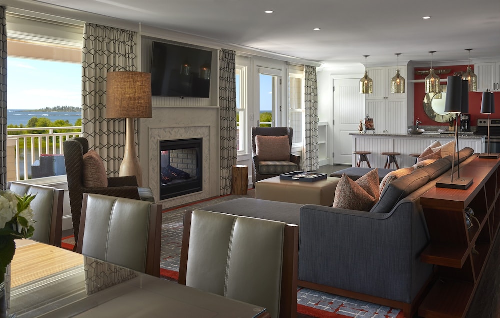 Accessible 2 Bedroom Beach Suite