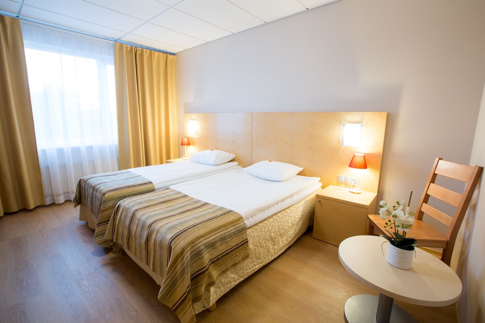 Standard Double or Twin Room - Photo 2