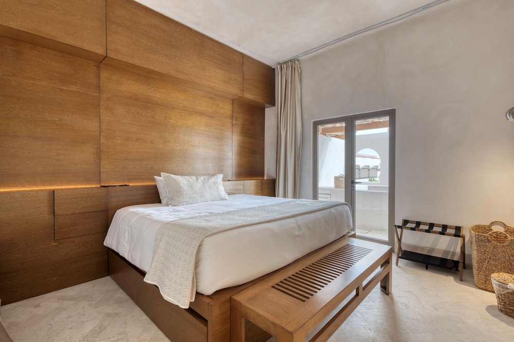 Deluxe Penthouse, 2 Bedrooms, Hot Tub