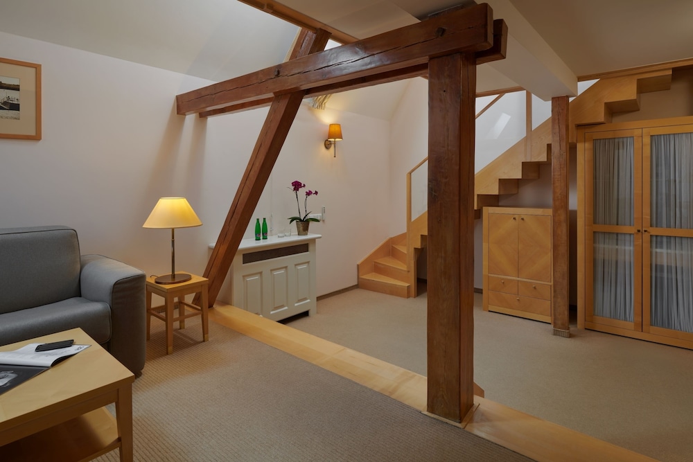 Skyloft Junior Suite