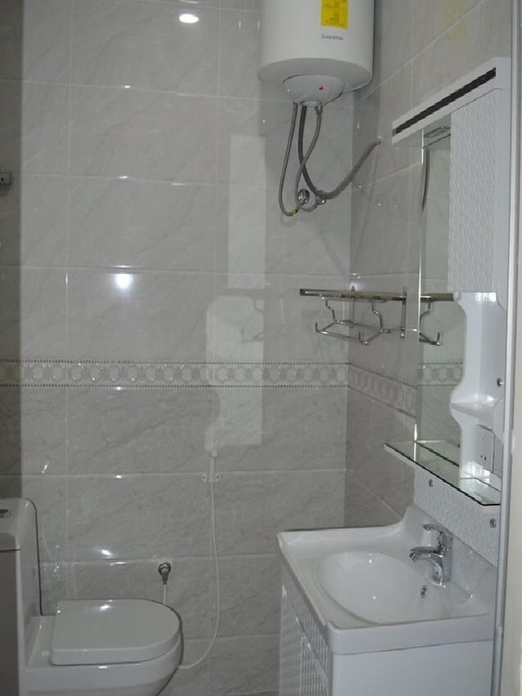 Single King Size bed room photo 2