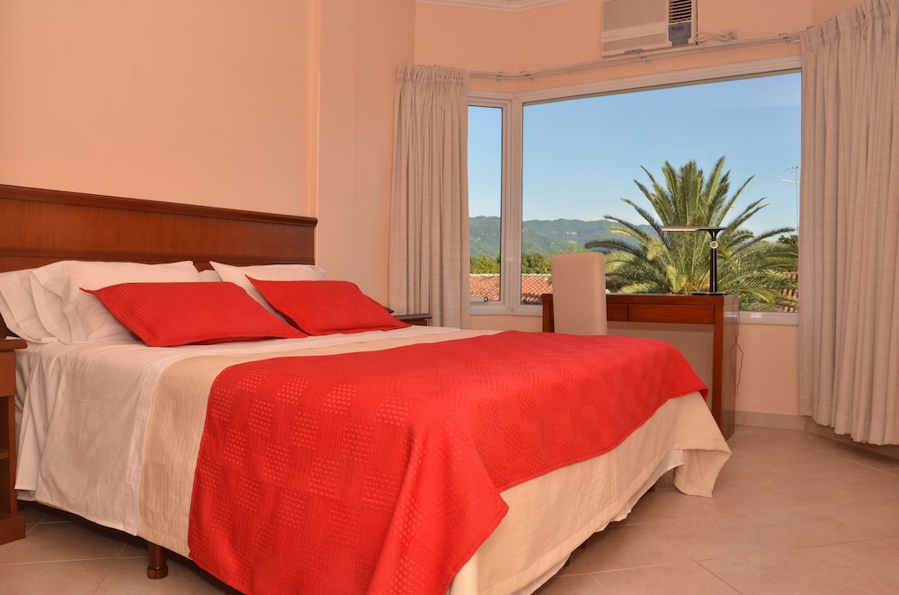 Superior Double Room, 1 Double Or 2 Twin Beds, Non Smoking photo 2