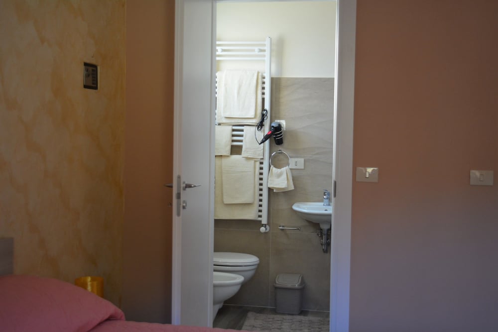 Basic Quadruple Room, Accessible, Mountain View photo 3