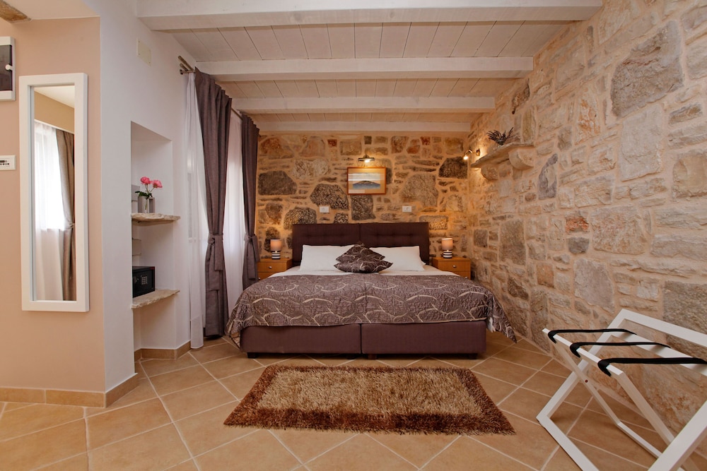 Standard Double or Twin Room (Annex)