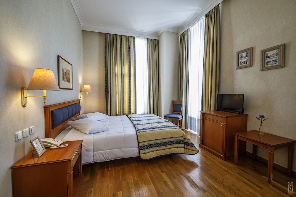 Standard Room photo 3