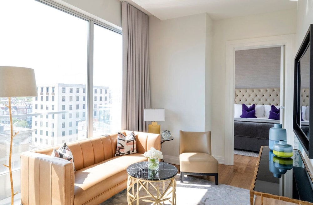 Luxury Suite, Terrace