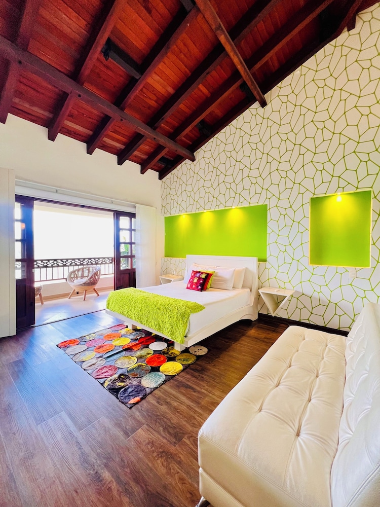 Superior Room with Balcony photo 1