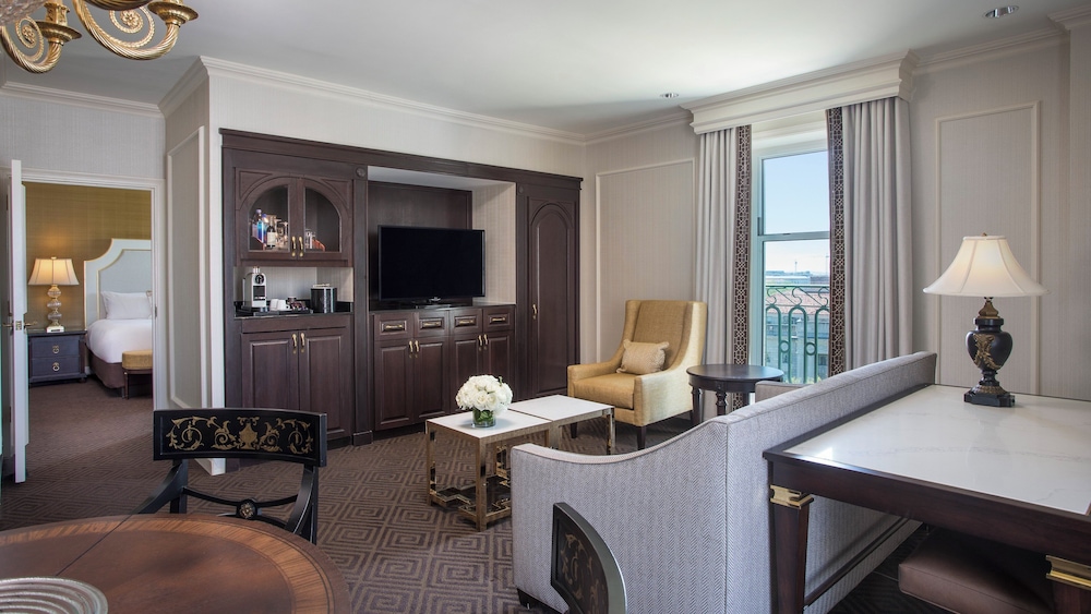 Suite, 2 Queen Beds (1 Bedroom) - Photo 4