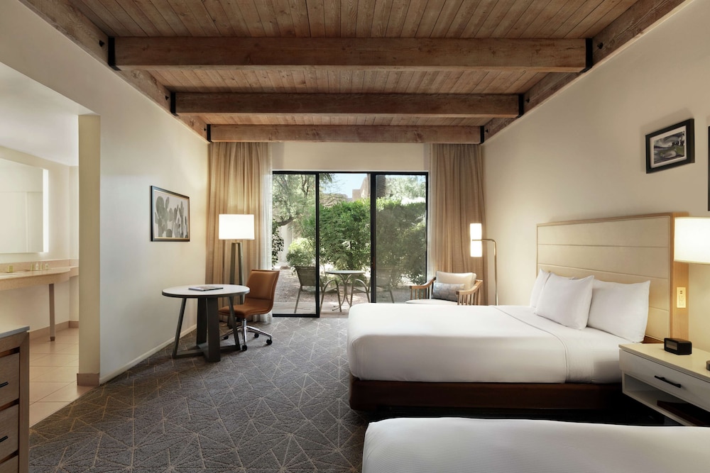 2 Queen Beds, Non Smoking (Balcony or Patio) - Photo 5