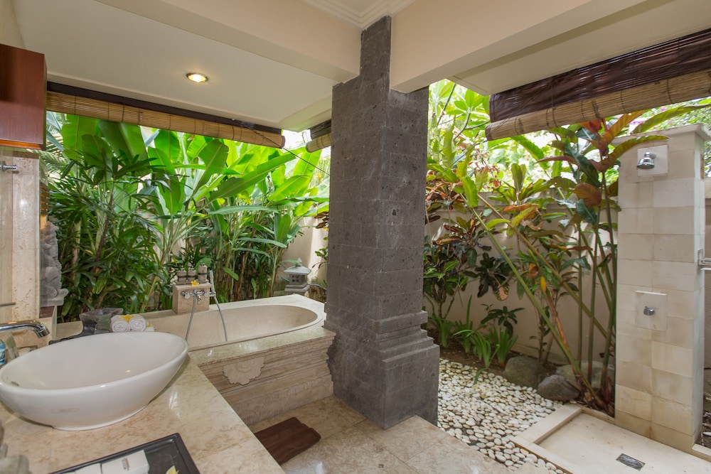 Villa, 1 Bedroom, Private Pool, Partial Ocean View photo 2