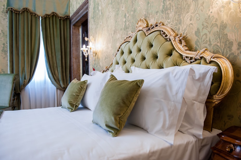 Superior Double or Twin Room - Photo 7